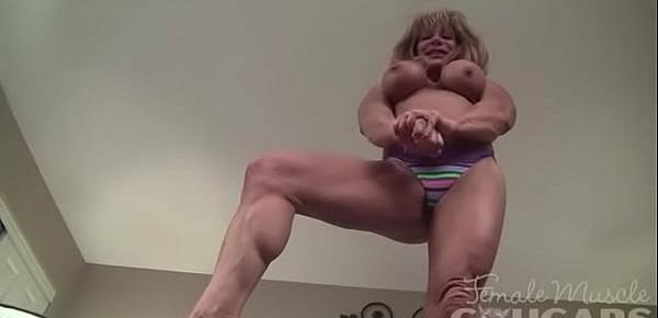  Female Bodybuilder Shows Off Her Big Clit